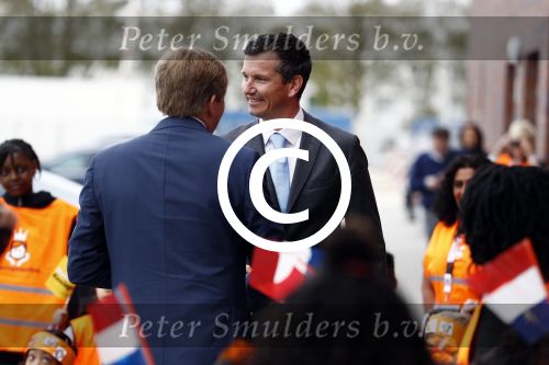 Amsterdam 22 april 2016
Koning Willem Alexander en Koningin Maxima bij de opening van de koningsspelen in Amsterdam.
Richard Krajicek vangt ze op en Johnny de Mol doet de presentatie.