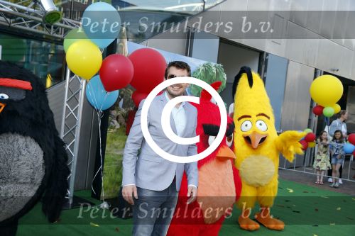 Amsterdam 7 mei 2016
Premiere Angry birds in pathe arena met oa de nederlandse stemmencast , Enzo Knol Ruben Nicolai Murth Mossel Eddy Zoe en Robin Martens.
