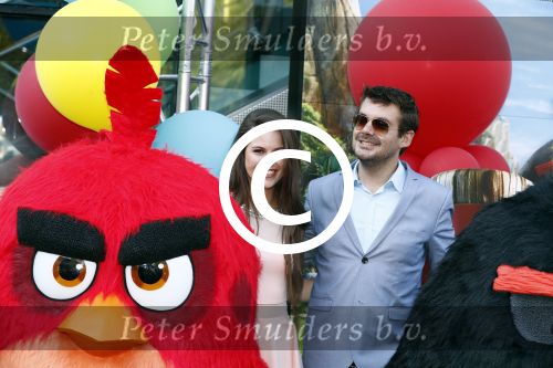 Amsterdam 7 mei 2016
Premiere Angry birds in pathe arena met oa de nederlandse stemmencast , Enzo Knol Ruben Nicolai Murth Mossel Eddy Zoe en Robin Martens.