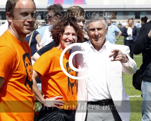 Amsterdam 13 mei 2016
Sportdag van de Johan Cruijff foundation in het olymoisch stadion met oa Johnny Heitinga Dennis Bergkamp Peter Heerschop Vigo Waas Sjaak Swart Kenneth Perez Evelyne de Bruin en Raoul Heertje.