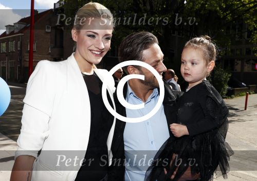 Gouda 17 april 2016
Premiere Dolfje Weerwolfje geproduceerd door Rick Engelkes naar een verhaal van Paul v Loon.
Tommie Christiaan met dochter en vriendin Michelle Splietelhof