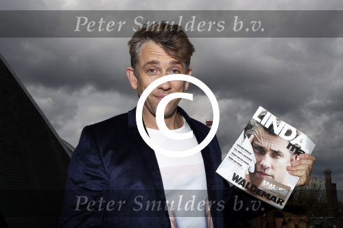 Amsterdam 18 april 2016 
Presentatie Linda man met Waldemar Torenstra op de cover. De presentatie is op het dakterras van de Bijenkorf.