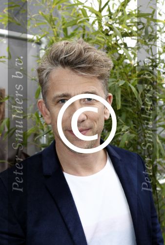 Amsterdam 18 april 2016 
Presentatie Linda man met Waldemar Torenstra op de cover. De presentatie is op het dakterras van de Bijenkorf.