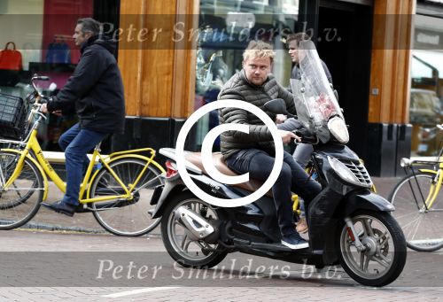 Amsterdam 16 april 2016
Wesly Bronkhorst op zijn scooter op de PC hooftstraat