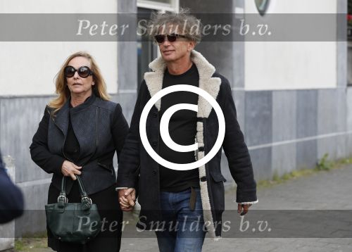 Amsterdam 13 april 2017 
Presentatie boek Dick Maas in de smet studios. Tatjana en Huub Stapel ontvangen het eerste exemplaar. Angela Groothuizen met man