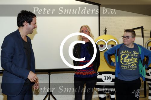 Amsterdam 8 mei 2017   
Victor Mids presengteert de nederlandse stemmencast van verschrikkelijke ikke 3 in de bijlmerbajes. De stemmen worden gedaan door Carlo Boszhard Jelle Stout Pip Pellens en Trudy Labij. Annette de Vries met Victor Mids