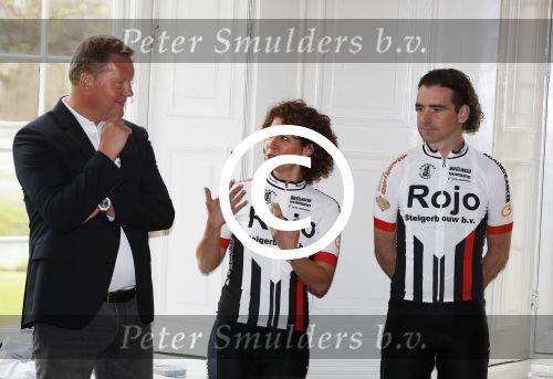 Nijkerk 14 april 2017
Presentatie sterren wielrennersteam  van jeroen Mantel. Bob de Jong en Evelien de Bruijn