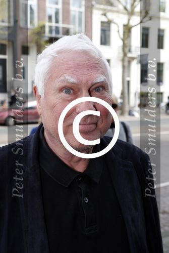 Amsterdam 13 april 2017 
Presentatie boek Dick Maas in de smet studios. Tatjana en Huub Stapel ontvangen het eerste exemplaar. Cesar Zuiderwijk