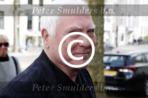 Amsterdam 13 april 2017 
Presentatie boek Dick Maas in de smet studios. Tatjana en Huub Stapel ontvangen het eerste exemplaar. Cesar Zuiderwijk