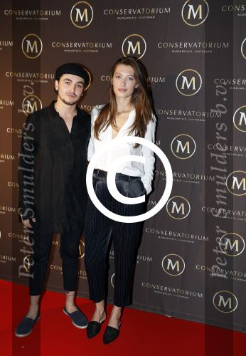 Amsterdam 5 april 2017
Presentatie / feestje van Magnum ijs in het conservatorium hotel. Iedereen kwam in Pyama.
Chelsey Weimar met vriend Daan wayan Erisman
