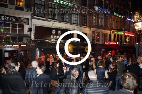 Amsterdam 1 april 2017
Dave en Donny Roelvink open Club Hermanos op het Leidse plein.
Papa Dries Honoria mama Lucienne en de vriendinnen  Amije ( Donny)  en Julia (Dave) waren erbij.