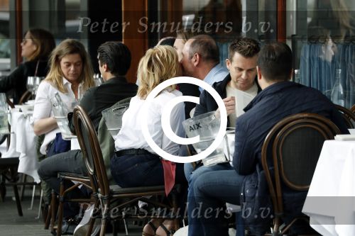 Amsterdam 10 april 2017
Connie Breukehoven met Eugene v Dun op terras.