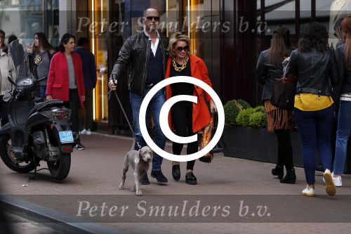 Amsterdam 29 april 2017
Connie Witteman met vriend Eugene v Dun met hun hond op de pc hooftstraat