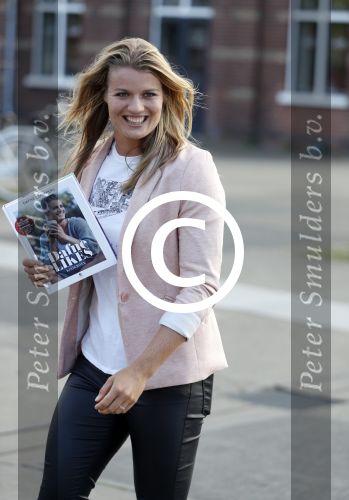 Amsterdam 9 mei 2017 
Presentatie boek Dafne Schippers en haar zus Sanne . Titel van het boek is Dafne Likes.