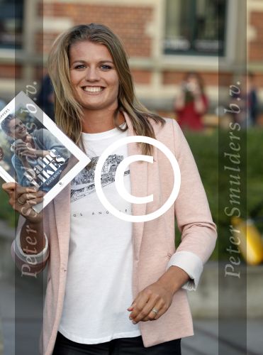Amsterdam 9 mei 2017 
Presentatie boek Dafne Schippers en haar zus Sanne . Titel van het boek is Dafne Likes.