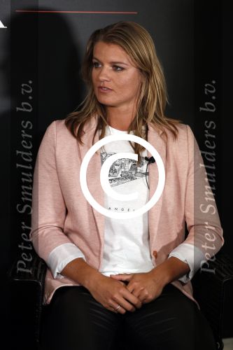 Amsterdam 9 mei 2017 
Presentatie boek Dafne Schippers en haar zus Sanne . Titel van het boek is Dafne Likes.