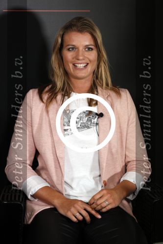 Amsterdam 9 mei 2017 
Presentatie boek Dafne Schippers en haar zus Sanne . Titel van het boek is Dafne Likes.