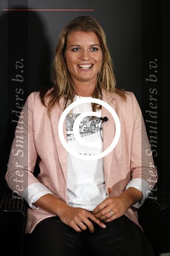 Amsterdam 9 mei 2017 
Presentatie boek Dafne Schippers en haar zus Sanne . Titel van het boek is Dafne Likes.