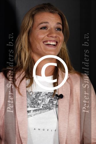 Amsterdam 9 mei 2017 
Presentatie boek Dafne Schippers en haar zus Sanne . Titel van het boek is Dafne Likes.