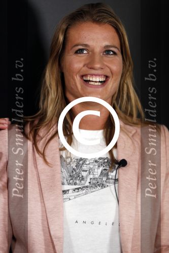 Amsterdam 9 mei 2017 
Presentatie boek Dafne Schippers en haar zus Sanne . Titel van het boek is Dafne Likes.