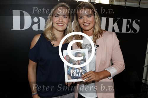 Amsterdam 9 mei 2017 
Presentatie boek Dafne Schippers en haar zus Sanne . Titel van het boek is Dafne Likes.