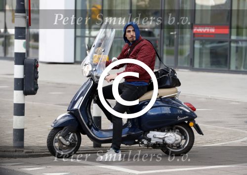Amsterdam 13 april 2017 
Daniel de Ridder op zijn vespa scooter
