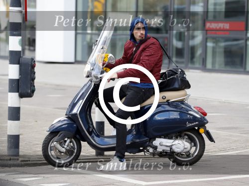 Amsterdam 13 april 2017 
Daniel de Ridder op zijn vespa scooter