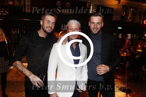 Amsterdam 1 april 2017
Dave en Donny Roelvink open Club Hermanos op het Leidse plein.
Papa Dries Honoria mama Lucienne en de vriendinnen  Amije ( Donny)  en Julia (Dave) waren erbij.
