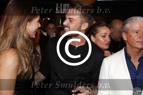 Amsterdam 1 april 2017
Dave en Donny Roelvink open Club Hermanos op het Leidse plein.
Papa Dries Honoria mama Lucienne en de vriendinnen  Amije ( Donny)  en Julia (Dave) waren erbij.