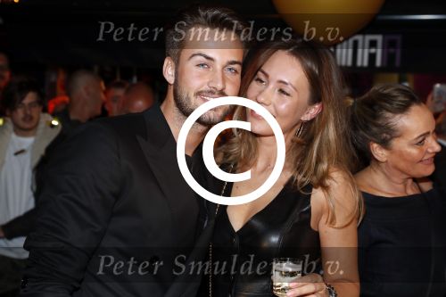 Amsterdam 1 april 2017
Dave en Donny Roelvink open Club Hermanos op het Leidse plein.
Papa Dries Honoria mama Lucienne en de vriendinnen  Amije ( Donny)  en Julia (Dave) waren erbij.