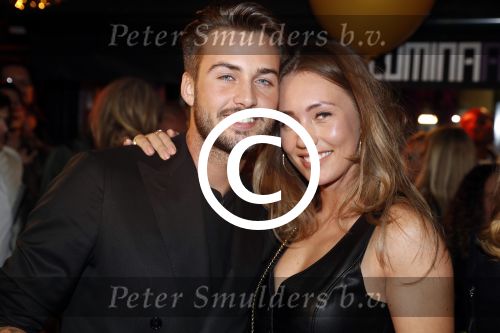 Amsterdam 1 april 2017
Dave en Donny Roelvink open Club Hermanos op het Leidse plein.
Papa Dries Honoria mama Lucienne en de vriendinnen  Amije ( Donny)  en Julia (Dave) waren erbij.