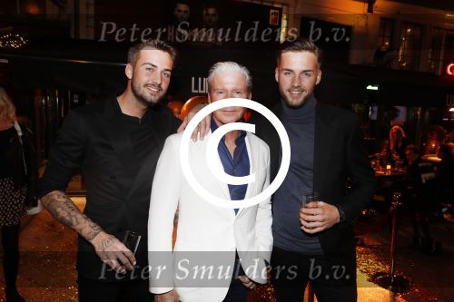 Amsterdam 1 april 2017
Dave en Donny Roelvink open Club Hermanos op het Leidse plein.
Papa Dries Honoria mama Lucienne en de vriendinnen  Amije ( Donny)  en Julia (Dave) waren erbij.