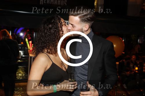 Amsterdam 1 april 2017
Dave en Donny Roelvink open Club Hermanos op het Leidse plein.
Papa Dries Honoria mama Lucienne en de vriendinnen  Amije ( Donny)  en Julia (Dave) waren erbij.