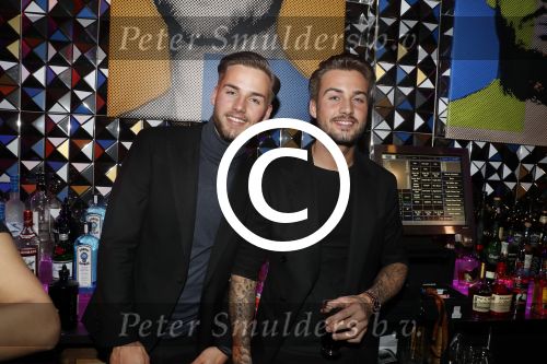 Amsterdam 1 april 2017
Dave en Donny Roelvink open Club Hermanos op het Leidse plein.
Papa Dries Honoria mama Lucienne en de vriendinnen  Amije ( Donny)  en Julia (Dave) waren erbij.