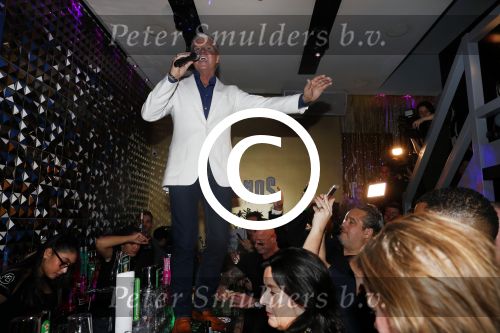 Amsterdam 1 april 2017
Dave en Donny Roelvink open Club Hermanos op het Leidse plein.
Papa Dries Honoria mama Lucienne en de vriendinnen  Amije ( Donny)  en Julia (Dave) waren erbij.