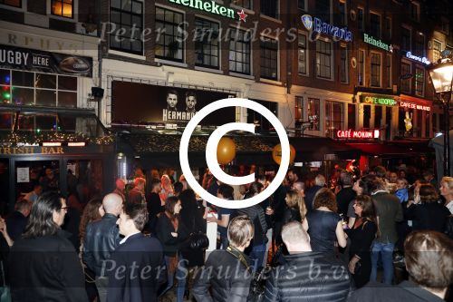 Amsterdam 1 april 2017
Dave en Donny Roelvink open Club Hermanos op het Leidse plein.
Papa Dries Honoria mama Lucienne en de vriendinnen  Amije ( Donny)  en Julia (Dave) waren erbij.