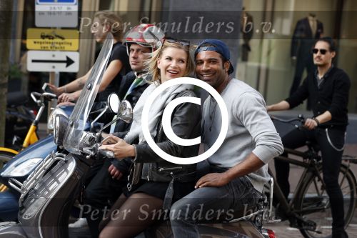 Amsterdam 12 mei 2017  
Edwin Jonker met vriendin op vespa scooter