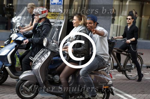 Amsterdam 12 mei 2017  
Edwin Jonker met vriendin op vespa scooter