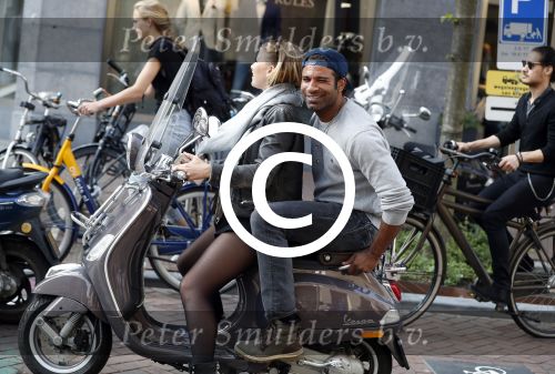 Amsterdam 12 mei 2017  
Edwin Jonker met vriendin op vespa scooter