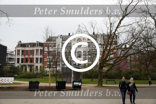 Amsterdam 1 april 2017 
Estelle Cruijff gaat in appartement an het vondelpark wonen.