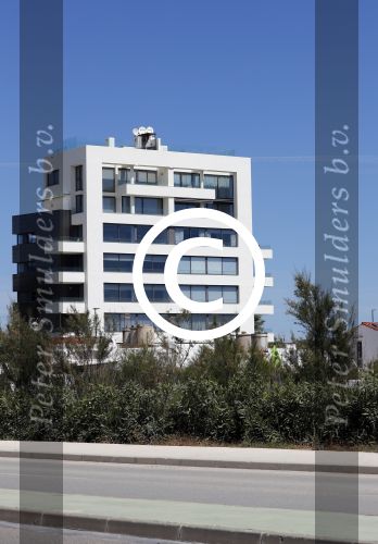 Ibiza 1 mei 2017
Estelle Cruijff heeft haar appartement dat gelegen is onder het appartement van Ruud Gullit te koop gezet.