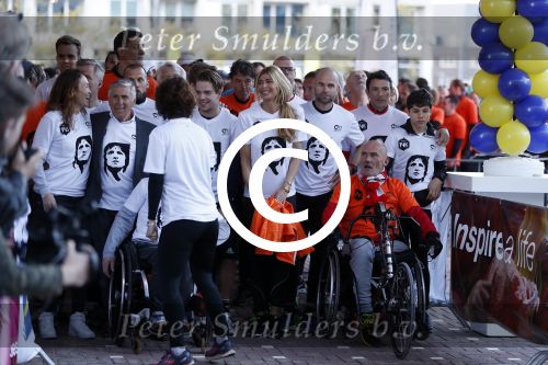 Amsterdam 25 april 2017
Huis Igone de JonghJohan Cruijff run van 14 km vanuit Olympisch stadon naar Arena. Johan Cruijff zou vandaag 70 geworden zijn. oa Estelle Cruijff Johnny Heitinga Sjaak Swart Erben Wennemars deden mee