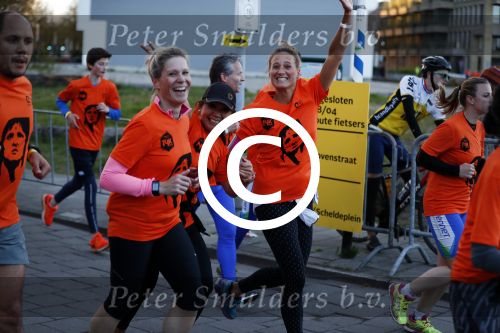 Amsterdam 25 april 2017
Huis Igone de JonghJohan Cruijff run van 14 km vanuit Olympisch stadon naar Arena. Johan Cruijff zou vandaag 70 geworden zijn. oa Estelle Cruijff Johnny Heitinga Sjaak Swart Erben Wennemars deden mee