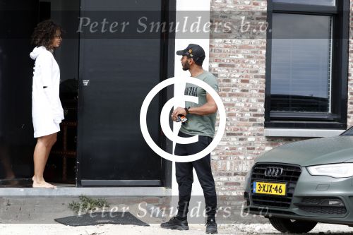 Purmerland 23 april 2017
Fajah Lourens haar nieuwe vriend vertrekt bij haar huis