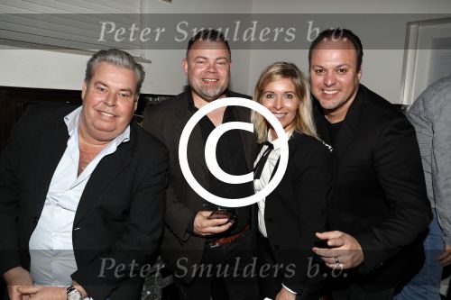 Fijnaart 21 april 2017
O\'g3ne en Frans bauer geven feestje in Fijnaart voor de kinderen van de basisschool de springplank waar ze op gezeten hebben. Mariska Frans Jr Christiaan Lucas en Jan alsmede de vader en moeder van de meiden van O\'g3ne zijn ook aanwezig. Benno de Leeuw