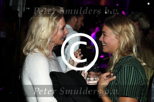 Amsterdam 5 april 2017
Presentatie / feestje van Magnum ijs in het conservatorium hotel. Iedereen kwam in Pyama.
Geraldine Kemper met Annette de Vries