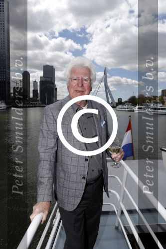 Rotterdam 9 mei 2017
Presentatie cd Joke Bruijs op een boot in Rotterdam. Gerard Cox