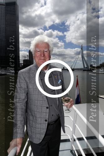 Rotterdam 9 mei 2017
Presentatie cd Joke Bruijs op een boot in Rotterdam. Gerard Cox
