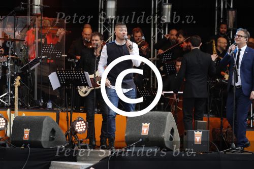 Tilburg 27 april 2017
Koningsdag in Tilburg. 
Guus Meeuwis en Gers Pardoel
