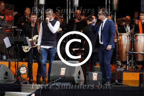 Tilburg 27 april 2017
Koningsdag in Tilburg. 
Guus Meeuwis en Gers Pardoel